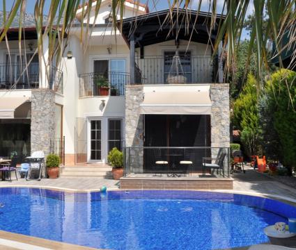 Villa Crocus