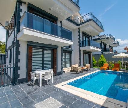 Villa Derinhera 1