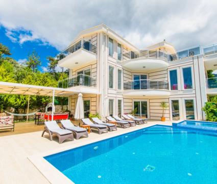 Villa Obrizya 2