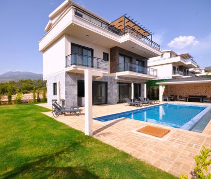 Villa Akik
