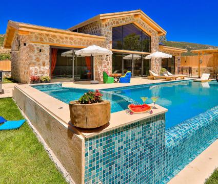 Villa Happiness