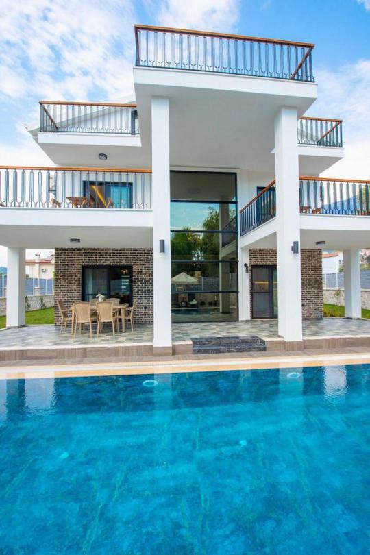 Villa Makri