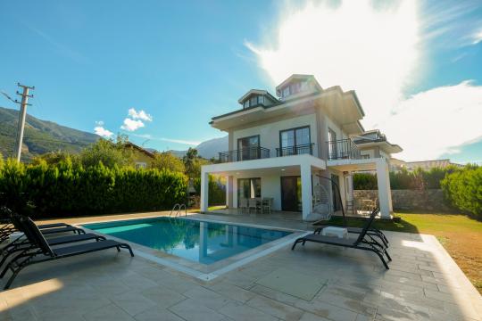 Villa Era 3