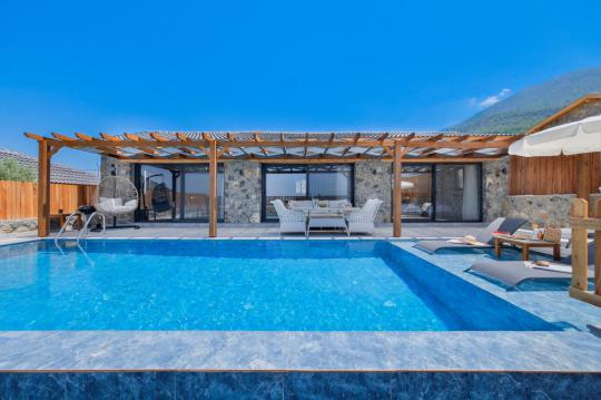 Villa Cronos