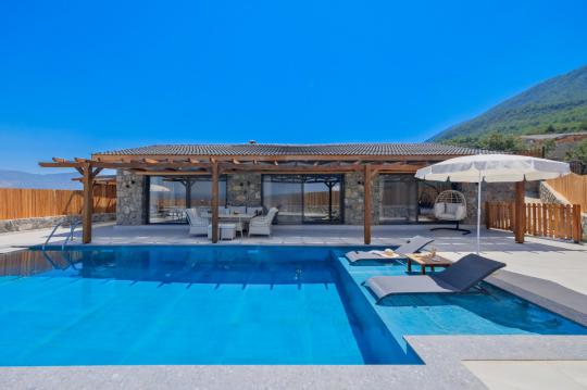 Villa Firoza