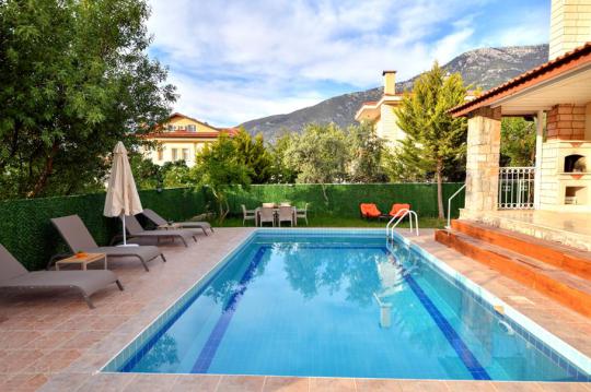 Villa Almond 2