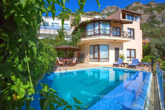 Villa Yakamoz