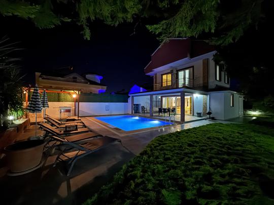 Villa Laras