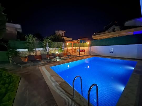 Villa Laras