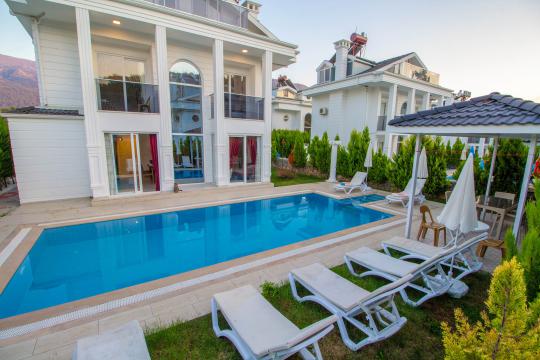 Villa Silver Yunus