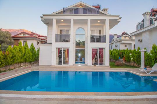Villa Silver Yunus