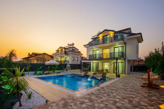 Villa Fullmoon 2