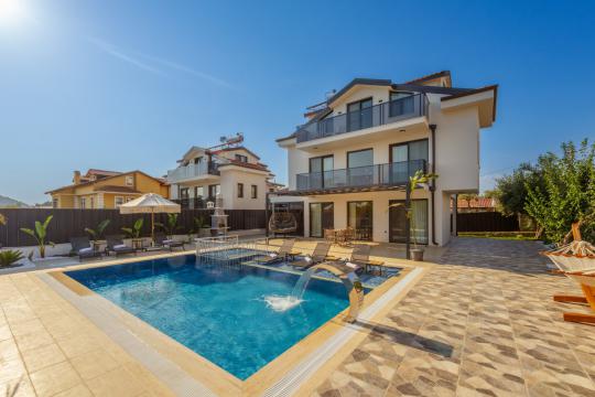 Villa Fullmoon 1