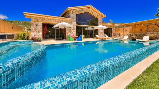 Villa Happiness