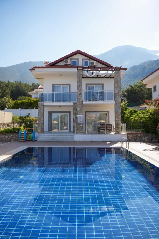 Villa Limon 1