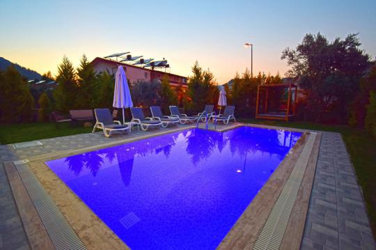 Villa Lemurya 2