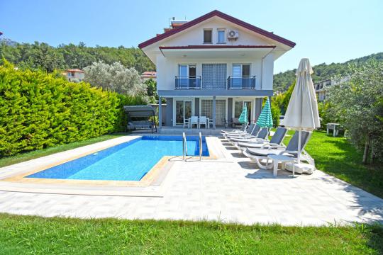 Villa Lemurya 2