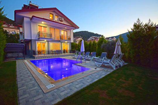 Villa Lemurya 2